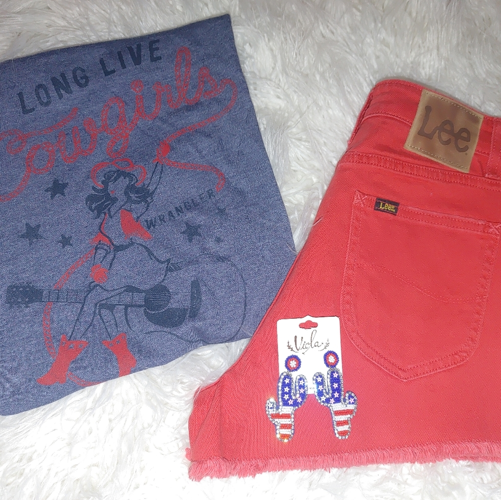 Wrangler long live cowgirls pin up tee